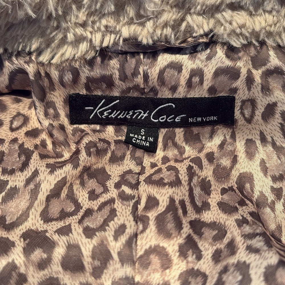 Kenneth Cole Coat - Picture 6 of 10